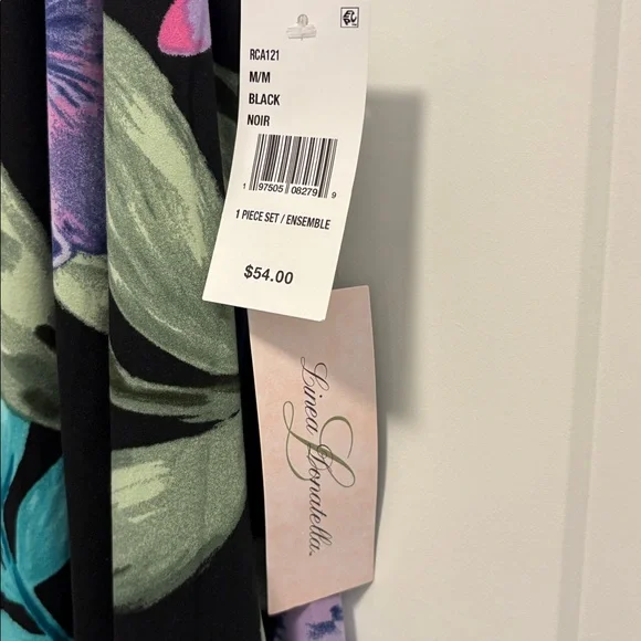 Linea Donatella Floral Nightgown with pockets - Picture 2 of 5